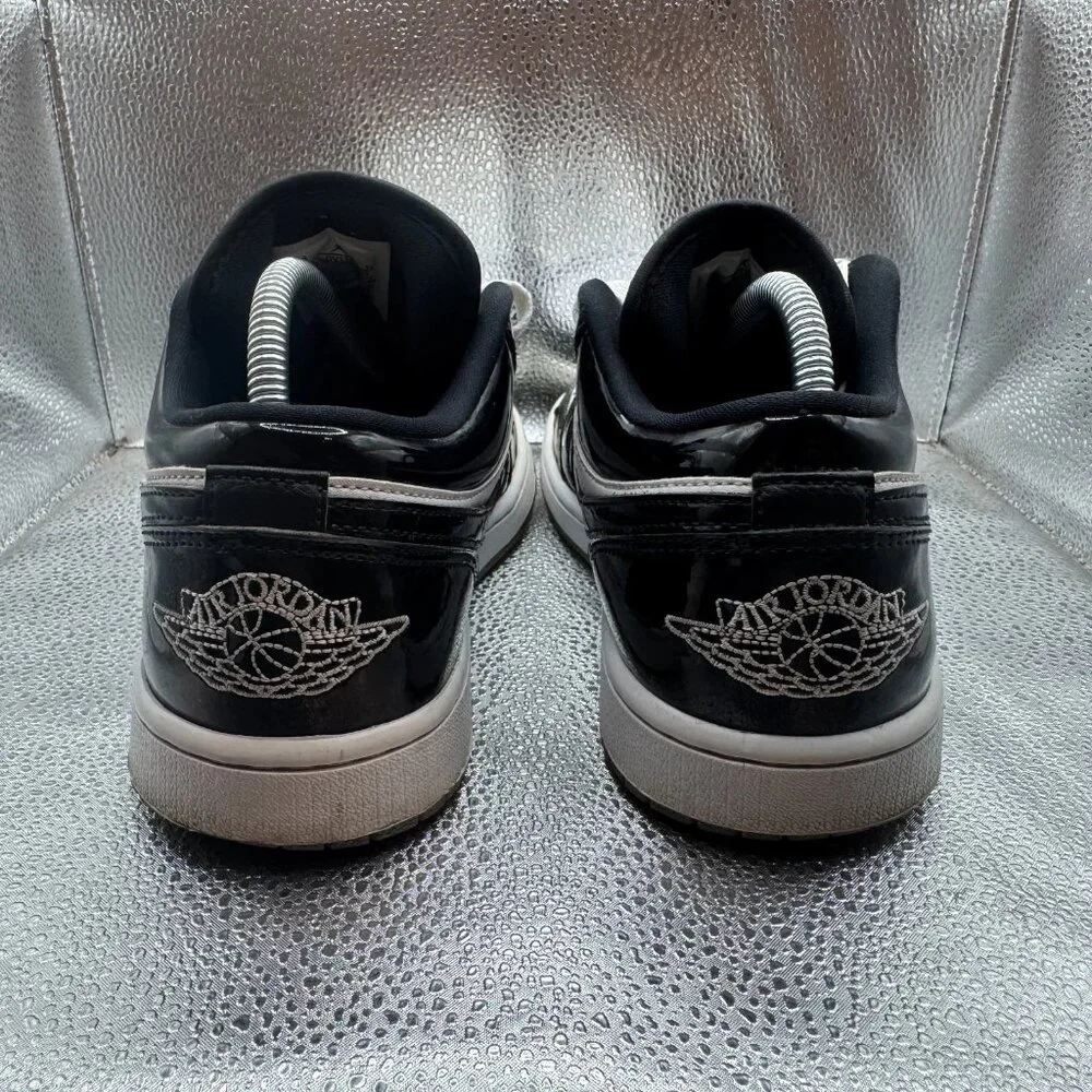 Size 8.5 Nike Air Jordan 1 Low SE Retro Concord Mens White Black Shoe DV1309-100